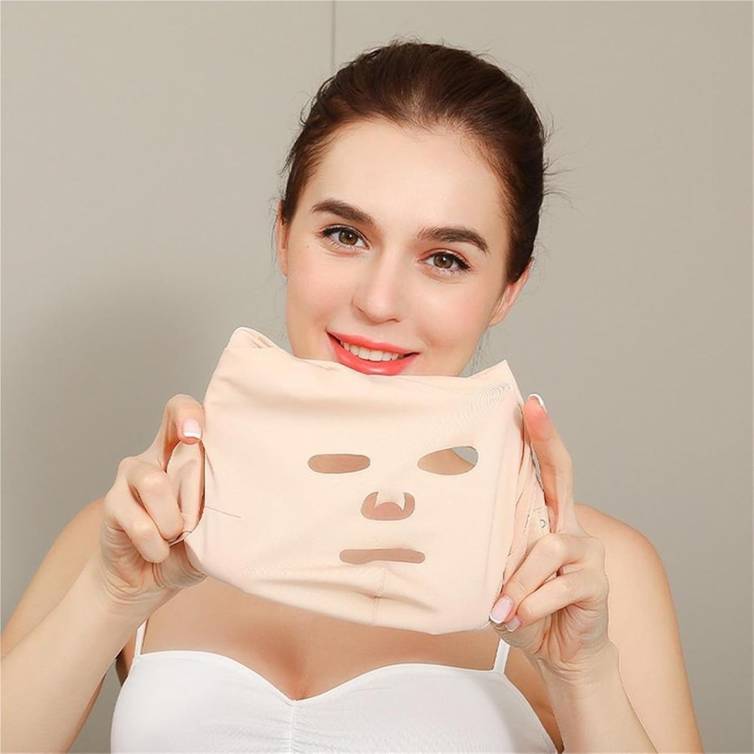Overnight Facial Mask Eliminates Double Chins, Specially Designed to Improve Facial Sagging