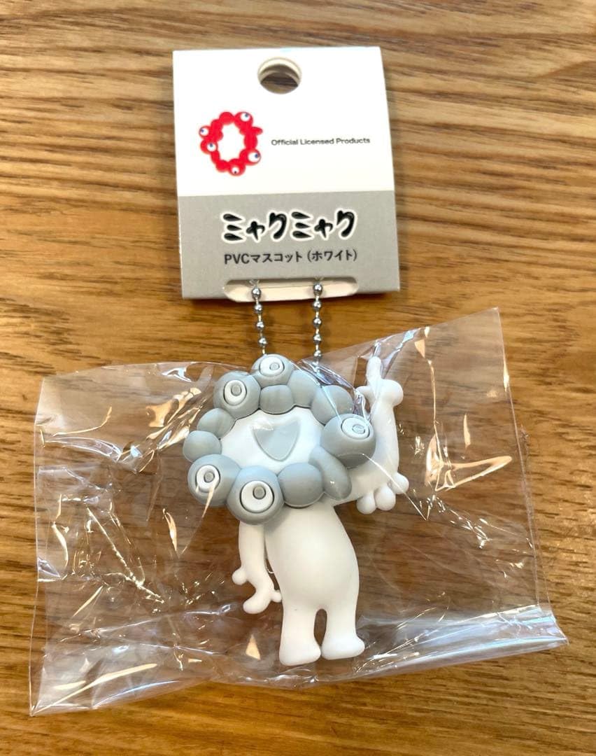 Amazon.co.jp: 白 ミャクミャク pvcマスコット c ホワイト