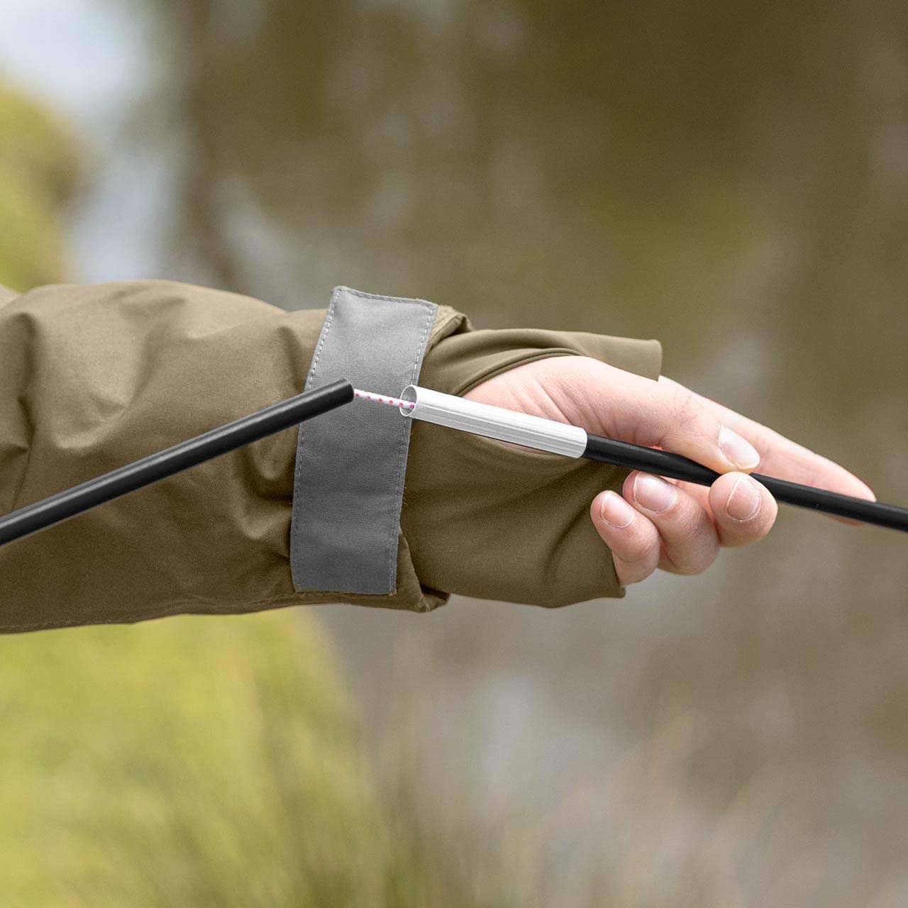 ATLAS Tenda Da Pesca Bivvy - Per Un Pescatore Bivvy | Accessori Per Pesca Di Carpe | Tenda Per Pescare Con Pali In Vetroresina| Borsa Per Il Trasporto Inclusa | Tenda Bivvy Carpfishing