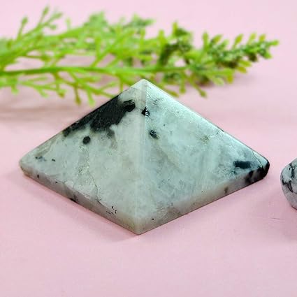 Reiki Crystal Products Rainbow Moonstone Pyramid for Reiki Healing/Grid and Aura Cleaning, Vastu Correction and Crystal Healing Stone Pyramid 30-35 mm Approx (Color : White & Black)