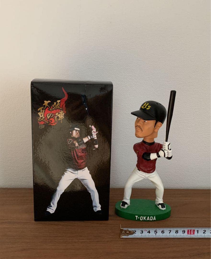 【頑張れ！オリックスバファローズ‼︎】T-岡田選手フィギュア&Tシャツ Amazon.co.jp: 頑張れ！オリックスバファローズ︎T-岡田選手フィギュア