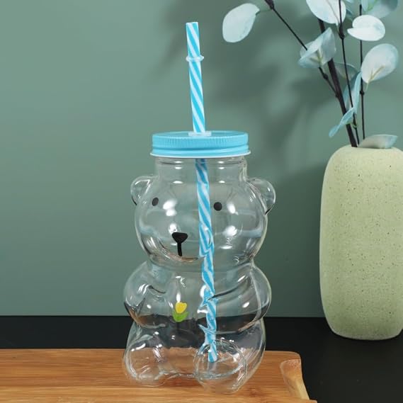 Bear Shaped 500ml Glass Cup with Reusable Straw, Clear Drinkware for Juice, Coffee, Milkshakes, Parties and Everyday Home or Picnic Use