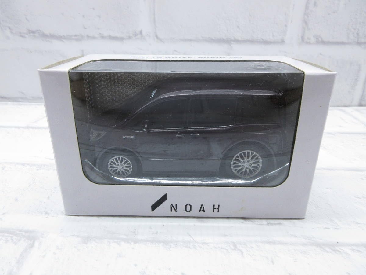 SIENTA 86 NOAH ミニカー 3台セット SIENTA 86 NOAH ミニカー 3台セット SIENTA 86 NOAH ミニカー 3台
