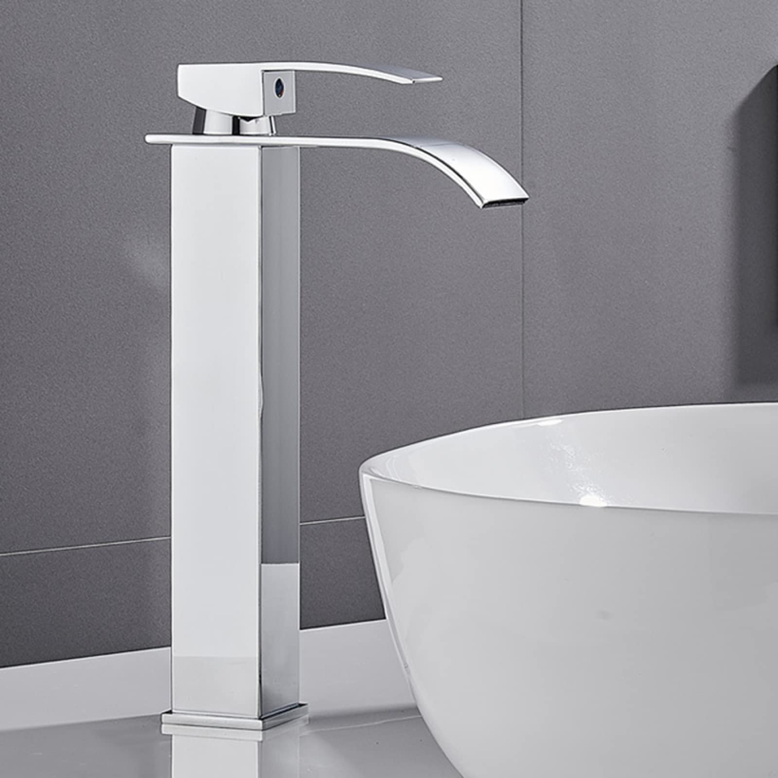 Robinetterie cascade de salle de bain chrome pour vasque à poser haute