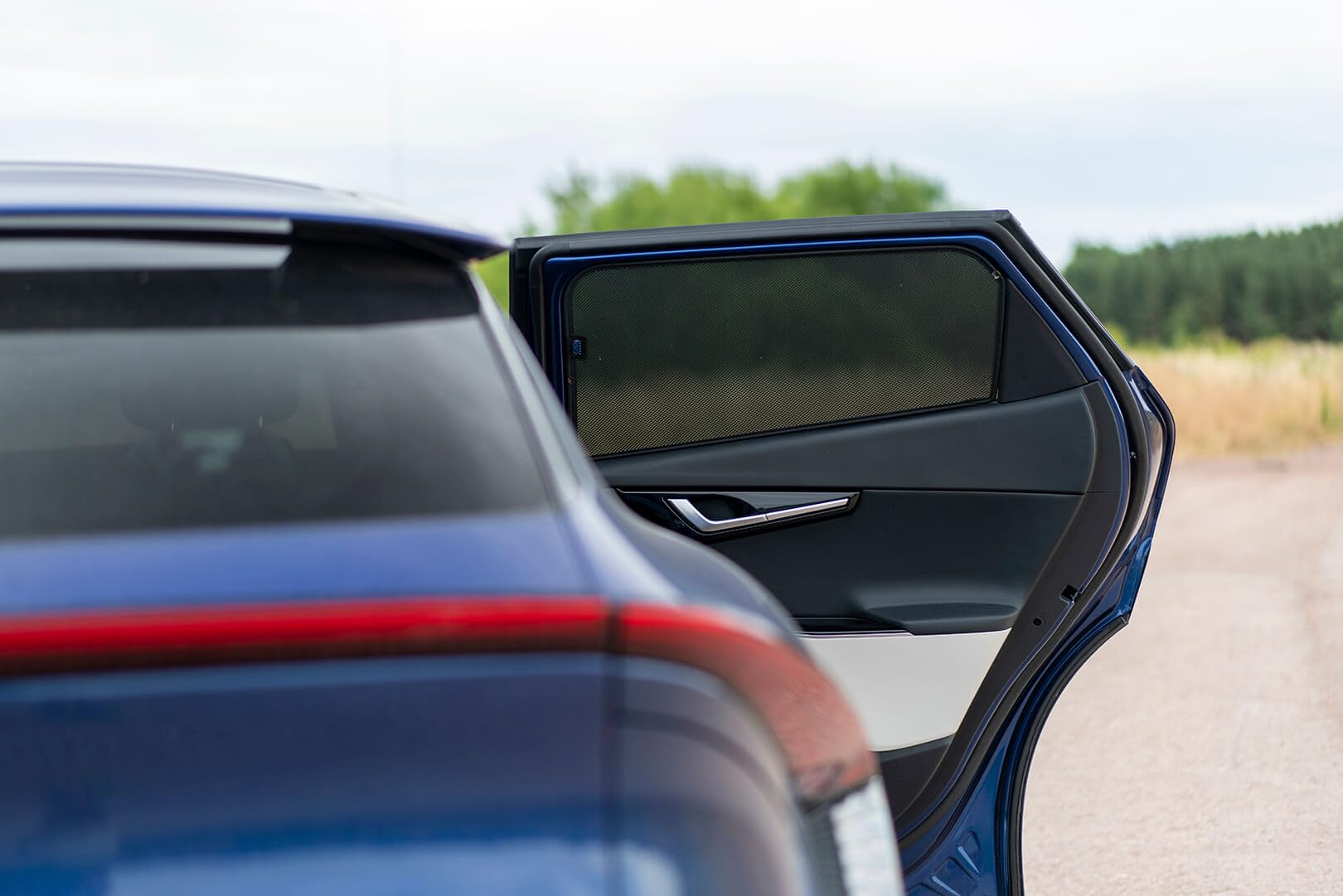 Set de Car Shades (Portes arrières) Compatible avec Kia EV6 2021- (2-pièces) Pare-Soleil sur Mesure pour Voiture