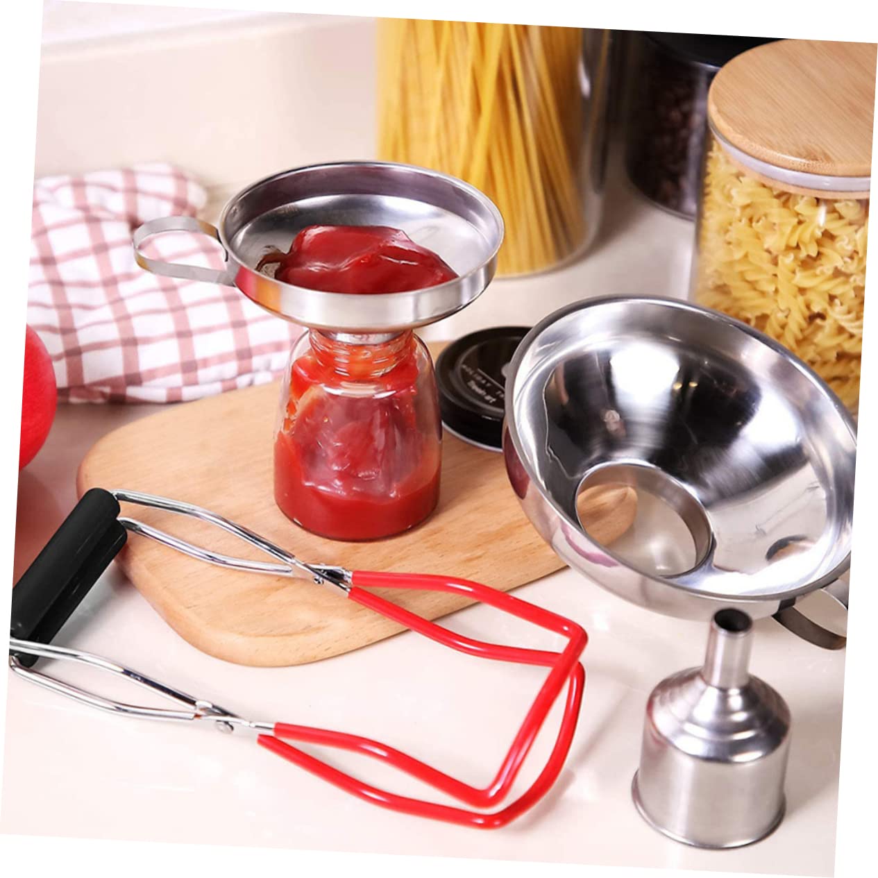 Set di 4 Imbuti da Cucina in Acciaio Inossidabile con Lifter