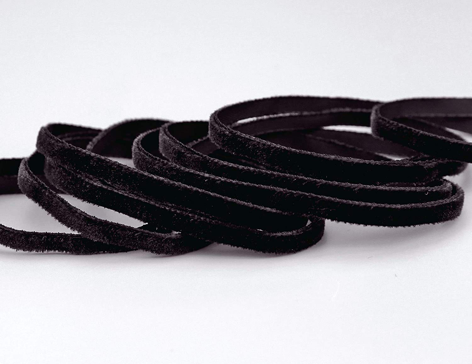 finemark 3 m x 9 mm Velvet Ribbon Black/Brown Dark Brown (985 Black Coffee) Decorative Ribbon Velour One Sided Velvet Fixed Edge Velvet Ribbon for Sewing Decorating