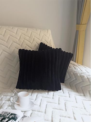 Miniatura 5 de Paquete de 2 fundas de almohada de terciopelo de 18 x 18 pulgadas, fundas de almohada cuadradas de piel sintética para decoración de sala de estar,