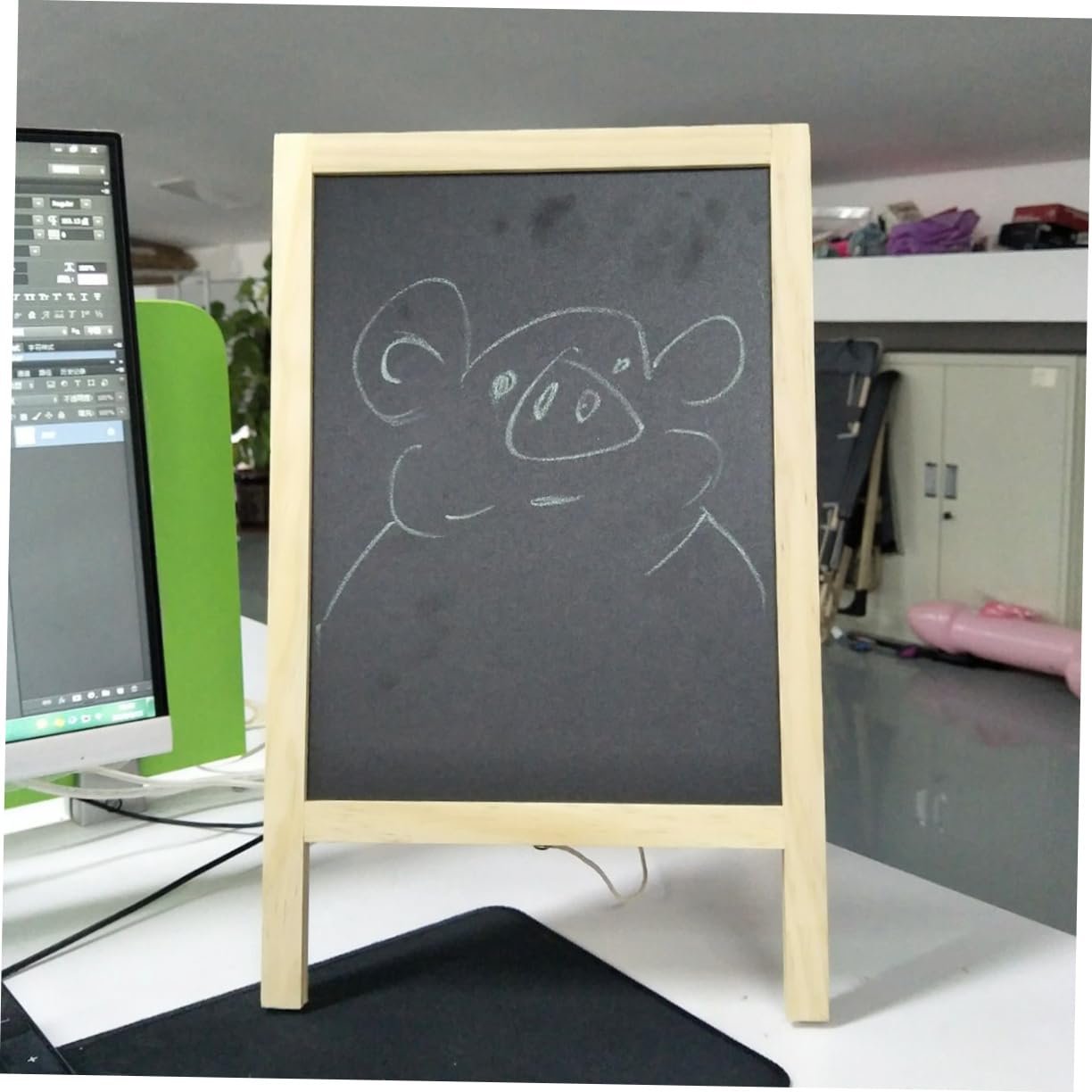 Tableau Noir Double Face 25 X 40 Cm sur Chevalet Bois Trépied Support Stable pour Comptoir de Bar et Garçon et Filles Usage Bureau Scolaire Couleur Aléatoire