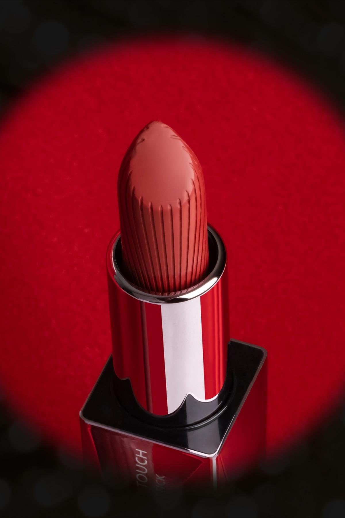 Alix Avien Uzun Süre Kalıcı Nemlendirici Pürüzsüz Etkili Yarı Mat Ruj Satin Touch Lipstick 809 Roasted Pink