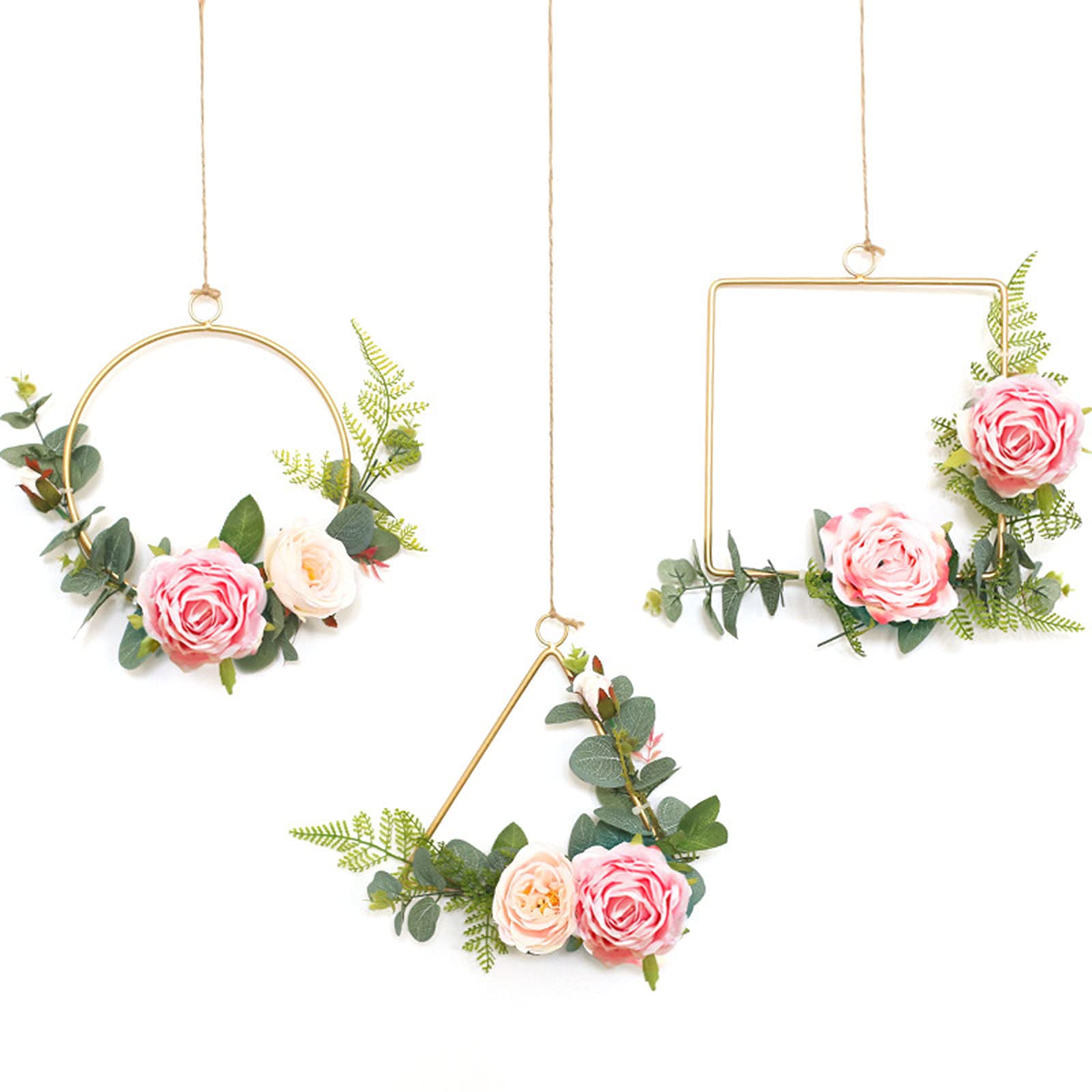 Faire des décorations florales art avec 3 fleurs en tissu à suspendre