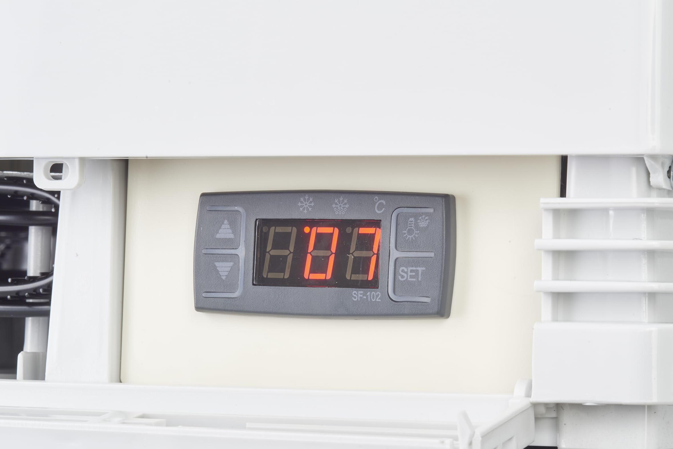 METRO Professional Vitrina refrigerada GGC2078B, plástico/vidrio, 42.8 x 38.6 x 96 cm, 78 L, enfr. por ventilación, cristal de seguridad, Blanco