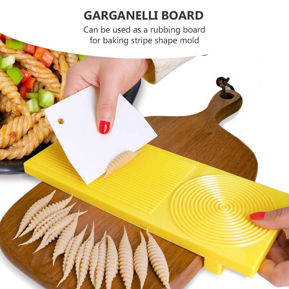 Hemoton 8 pcs Gnocchi Boards Macaroni Pasta Board Set Plastic Garganelli Board Rolling pin and Scraper Homemade Pasta and Butter