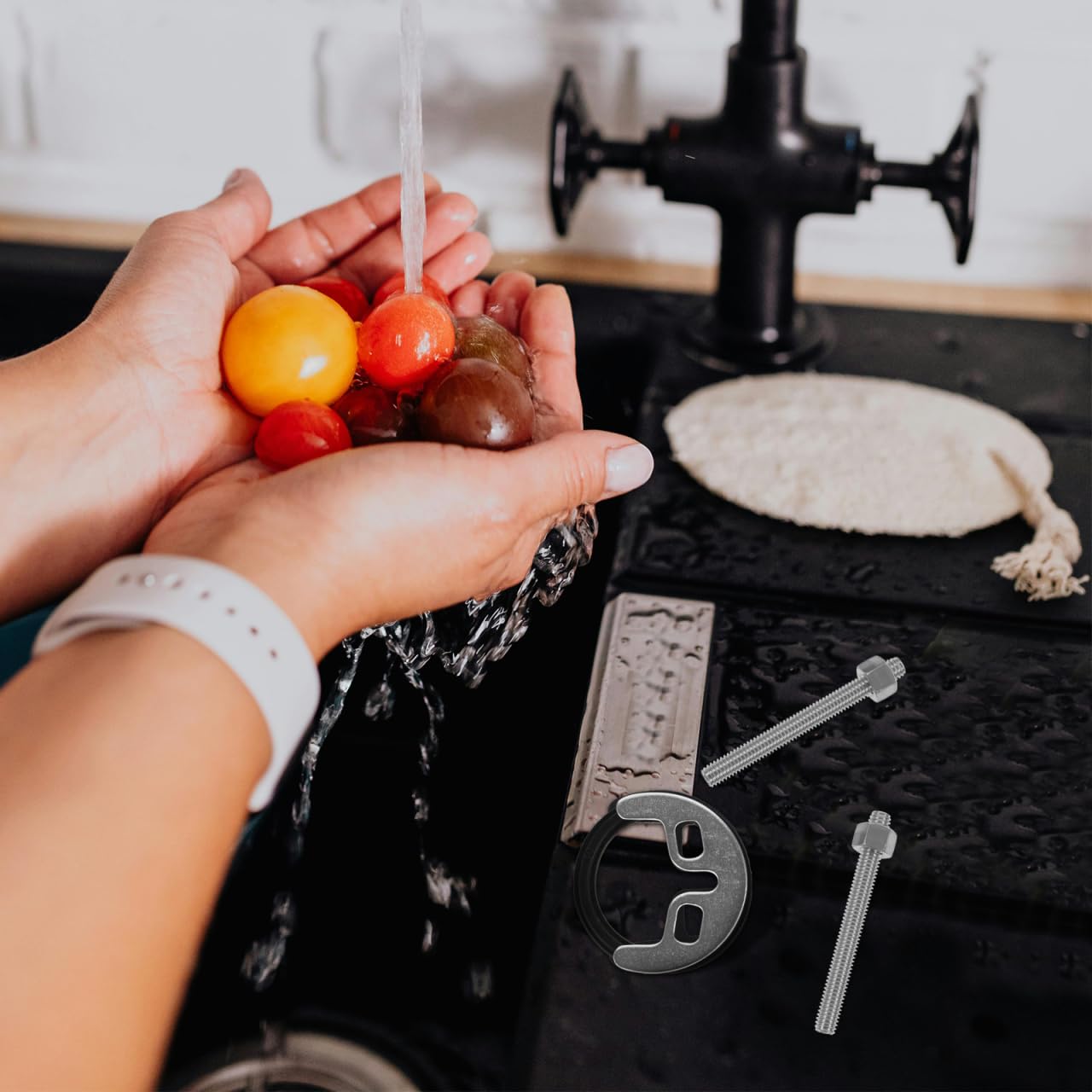 HOMSFOU Kit De Fijación De Grifo Cocina Y Baño Con Tuerca De Cobre Circlip Y Tornillos Extendidos Herramienta De Fijación Para Reparación De Grifos Fríos Y Calientes Fácil Instalación 2.36X1.88X1.37In