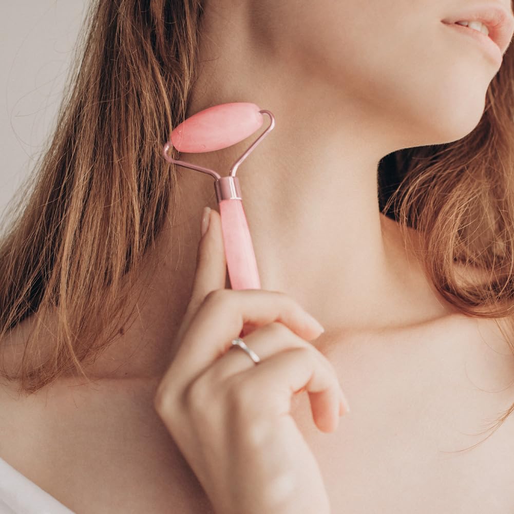 URAQT Jade Gua Sha deska i wałek do twarzy zestaw – kwarcowy jadeitowy masażer twarzy, narzędzie zapobiegające starzeniu się, do twarzy, oczu, szyi (różowy)