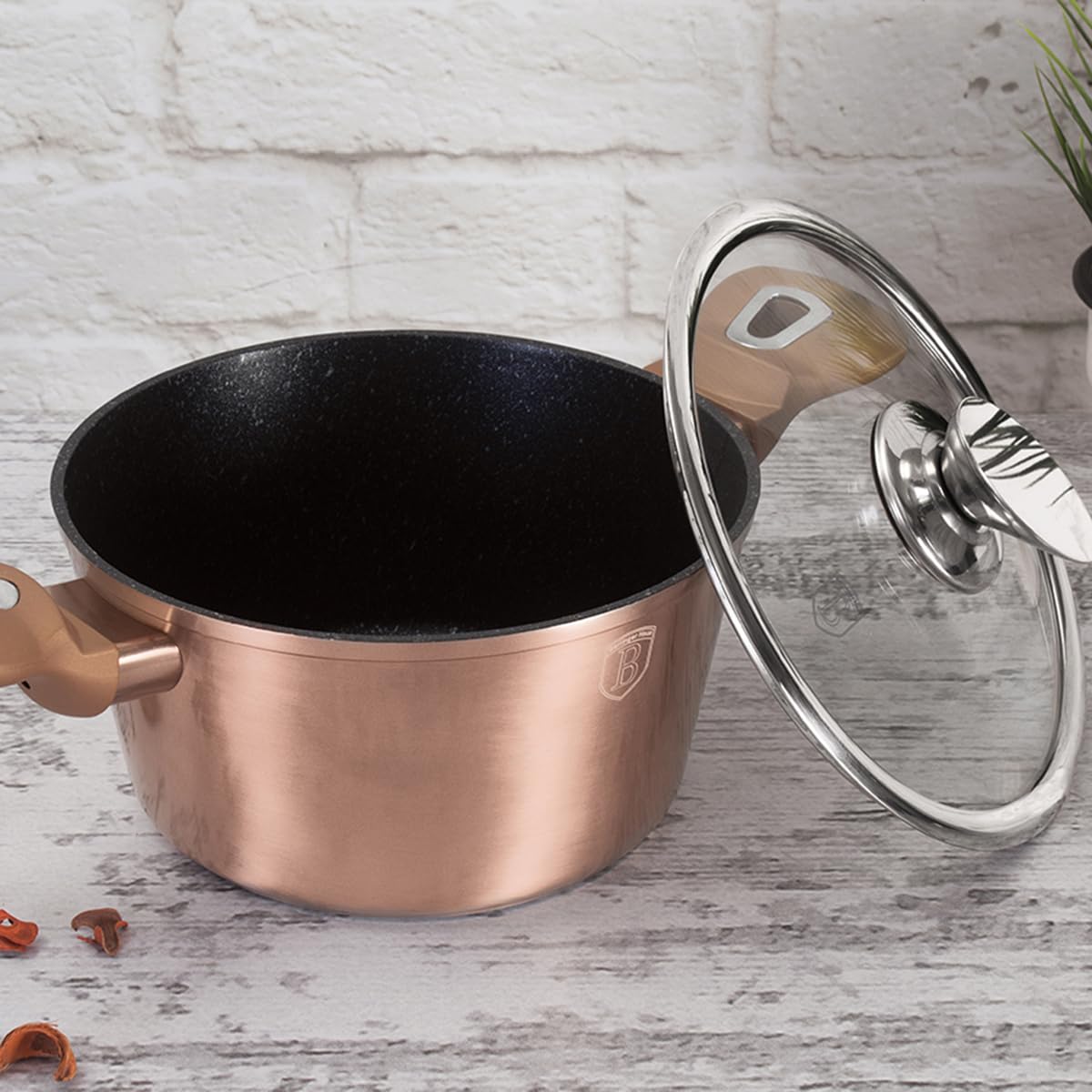 Berlinger Haus, Casserole avec couvercle, 30 cm, Collection Rose Gold, revêtement en marbre antiadhésif à 3 couches, Poignée de touche souple ergonomique, Pour tous feux