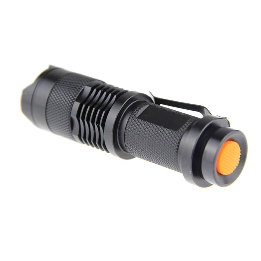 タイムセール「10月2日まで」 めちゃめちゃ明るい緑色 懐中電灯 Amazon.co.jp: WINDFIRE 緑光ledライトled懐中電灯USB充電式