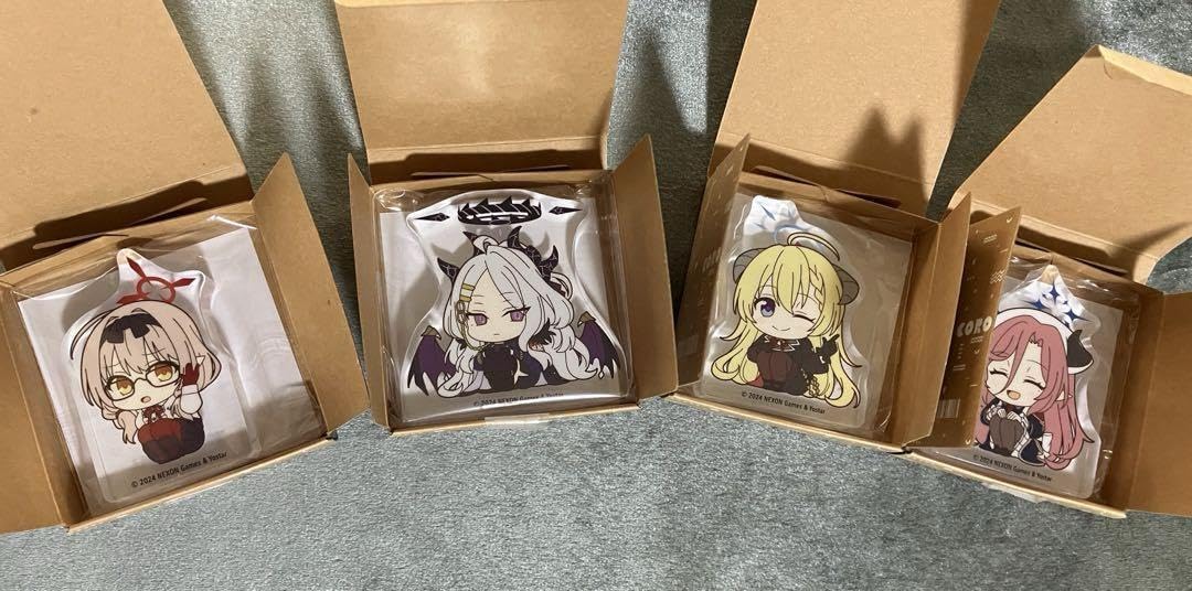 Amazon.co.jp: ブルアカ ころっと アクリルフィギュアコレクション 4個