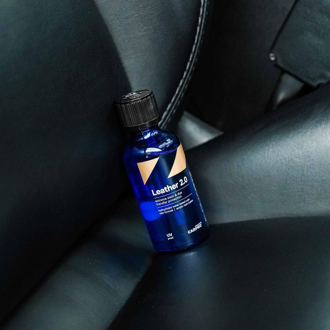 CARPRO CQUARTZ Leather 2.0 - Kit - Hydrophobic & Oil Phobic, Safe on All Car Leather, Resistance to UV, Denim Dye Coloring, Abrasion and Stains (30ml Kit)