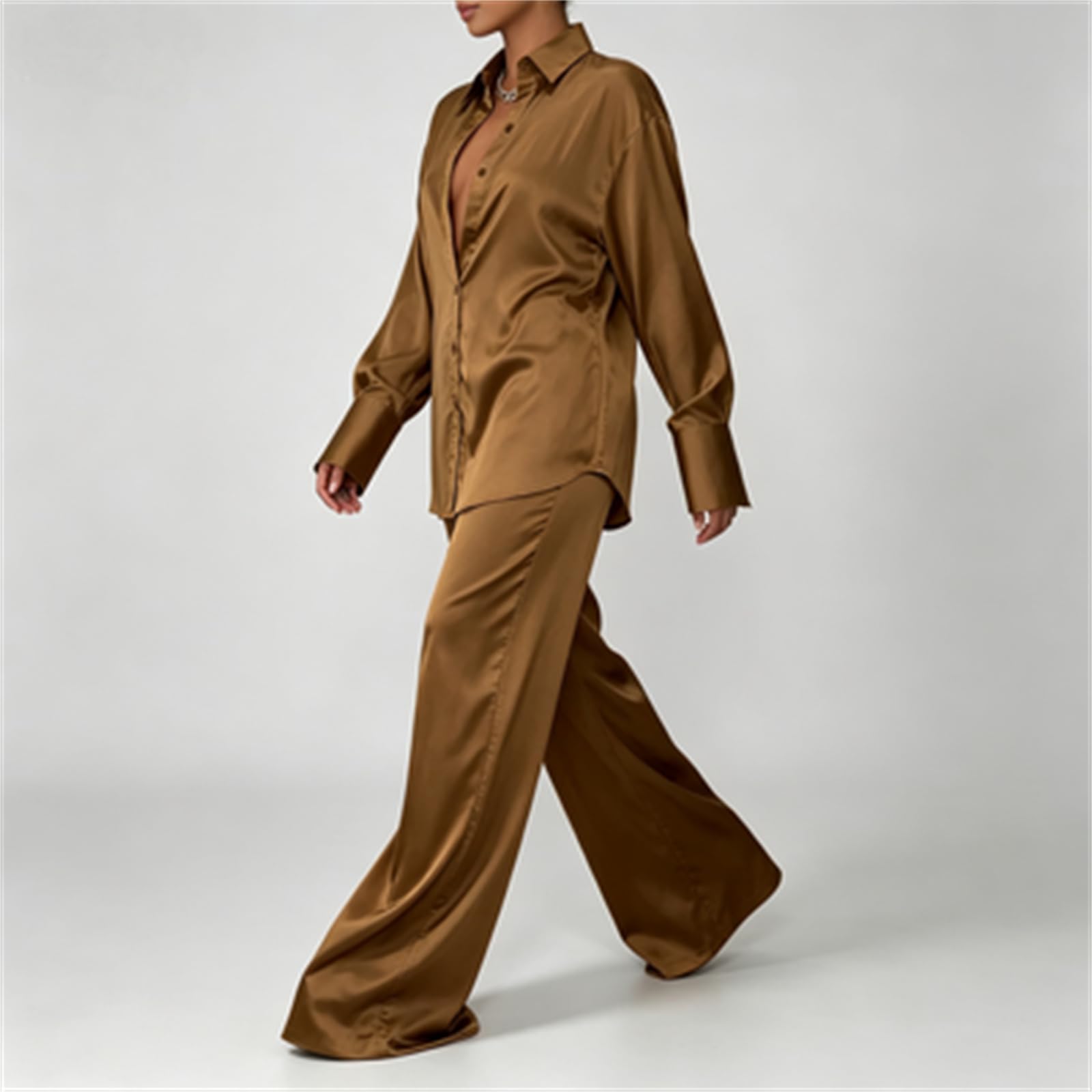Completo Pigiama da Donna in Raso Effetto Seta (2 Pezzi): Camicia Oversize a Maniche Lunghe con Revers e Bottoni + Pantaloni a Gamba Larga – Abbigliamento da casa Morbido ed Elegante