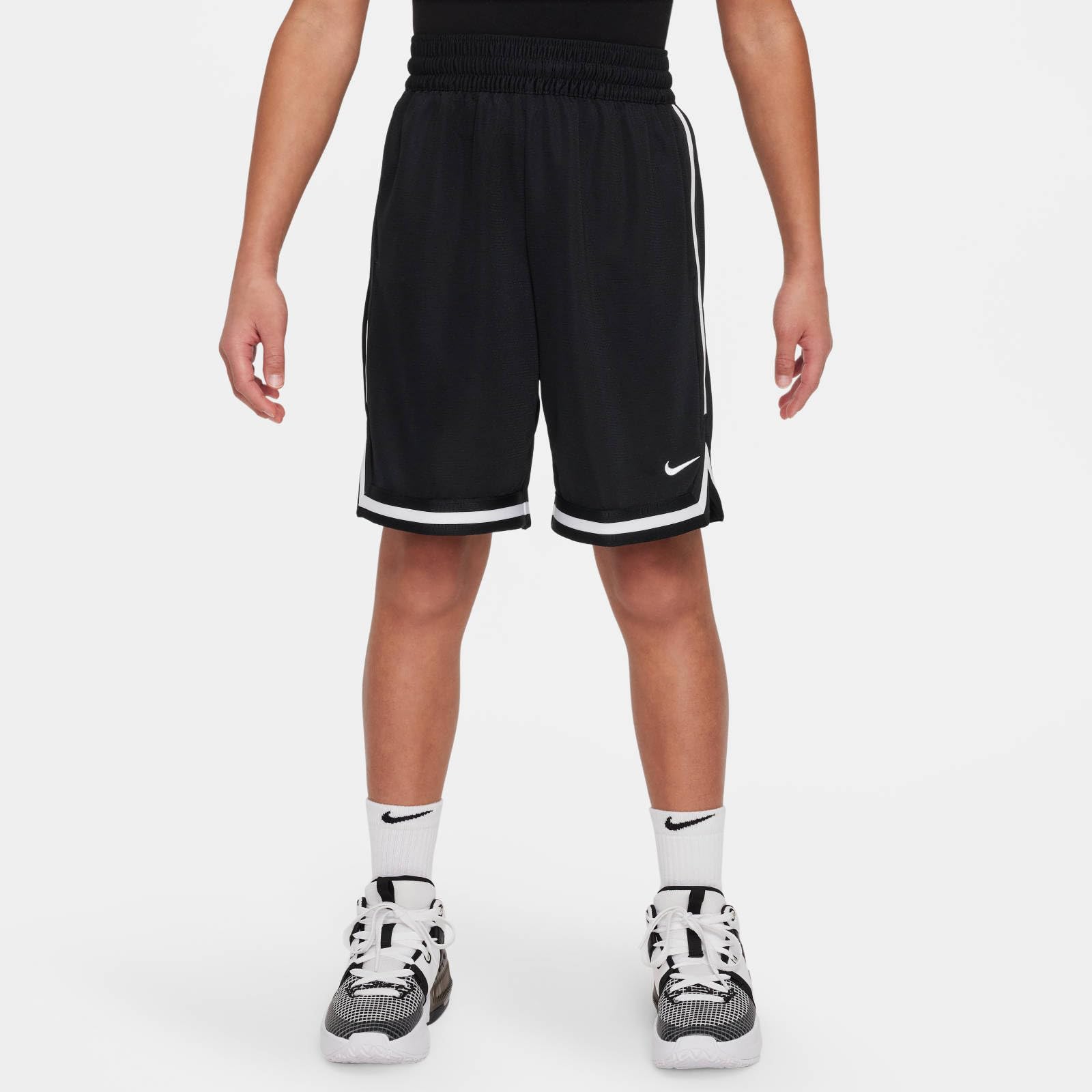 Nike Dri-Fit DNA FJ6802-010 Short de Basketball pour Enfants Plus âgés (garçons) Noir/Blanc Taille S