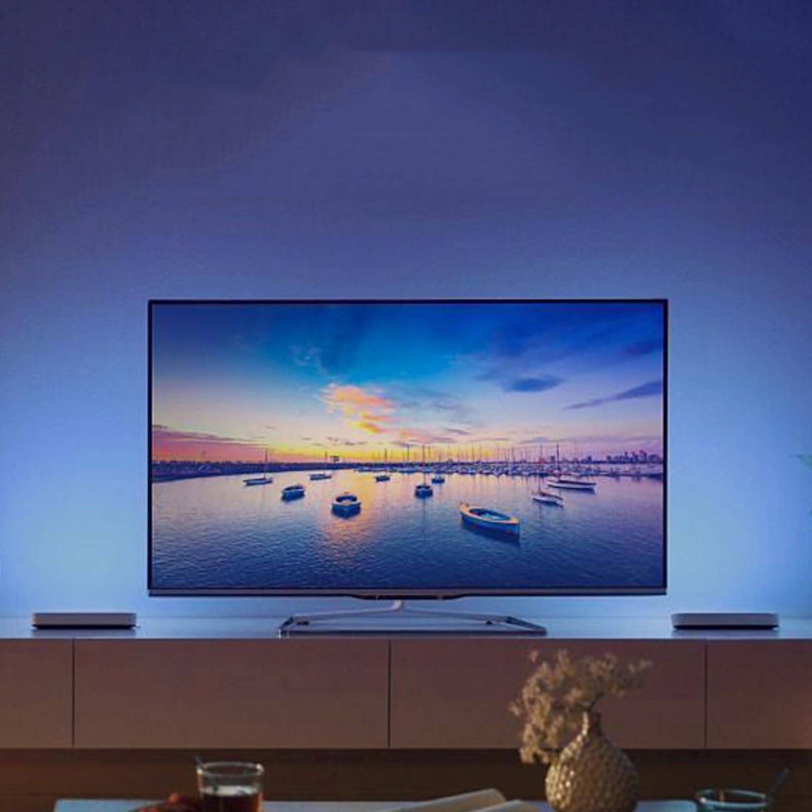 Striscia di luci LED, retroilluminazione LED TV con scatola di sincronizzazione HDMI, luci LED RGB che cambiano colore, controllo app, illuminazione neon flessibile per la decorazione della casa,