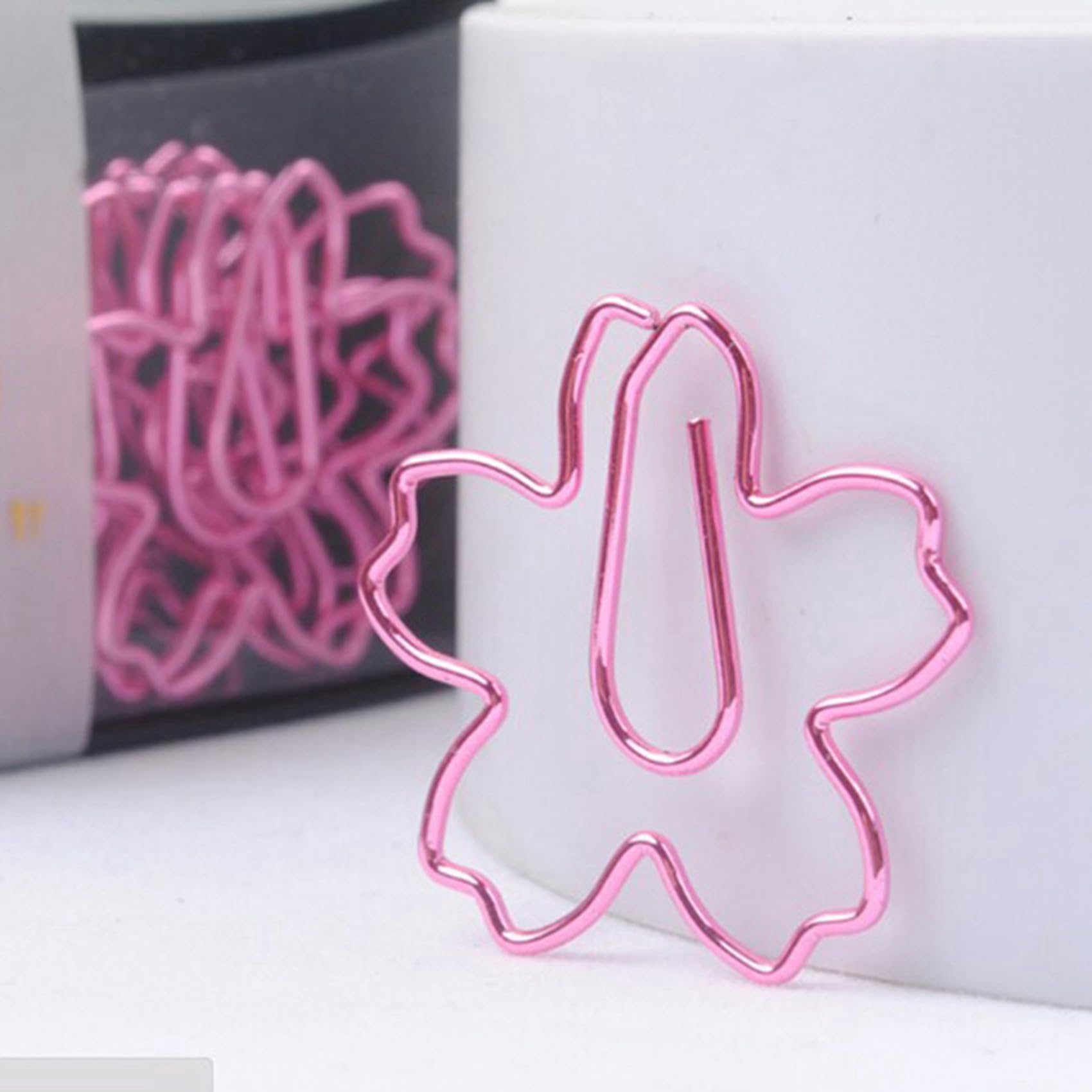 240 Pz/di ALTA QUALITa' Placcati Clip di Carta Rosa Ago di Carta Segnalibro Metallo Memo Clip di Cancelleria Cherry Blossoms Scatola Clips