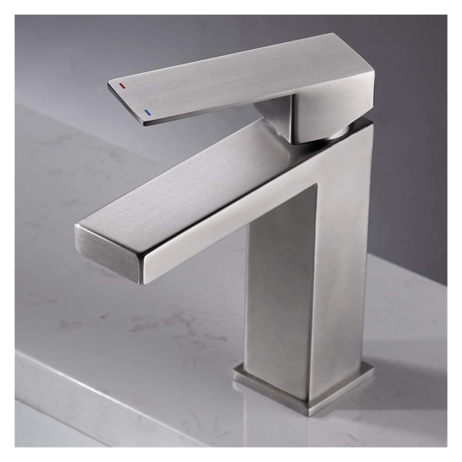 Grue d'évier carrée en acier inoxydable finition argent brossé luxe