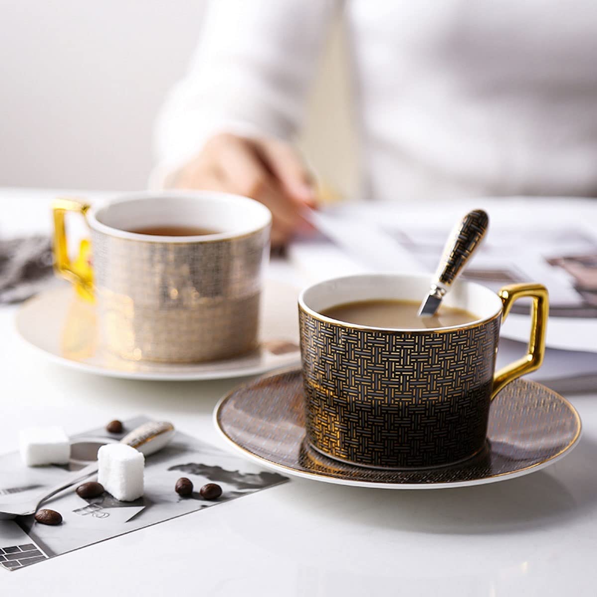 Elegancki kubek i spodek z porcelany kostnej z łyżeczką zestaw na 1 porcelanową angielską filiżankę do herbaty, dla pary, kubek do kawy, brązowy, vintage, na przyjęcie herbaciane, prezenty świąteczne