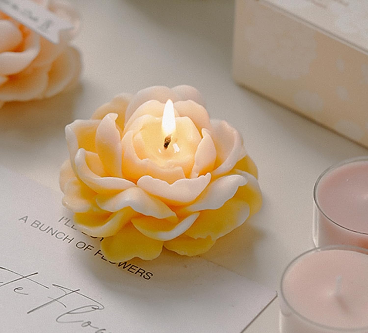 Jasmine Flower Shape Scented Candle,50G Multicolour Romantic Soy Wax Aesthetic Decorative Healing Candle for Valentine's Day Wedding Birthday,Prefect Gift for Meditation Stress Relief Mood (Yellow)