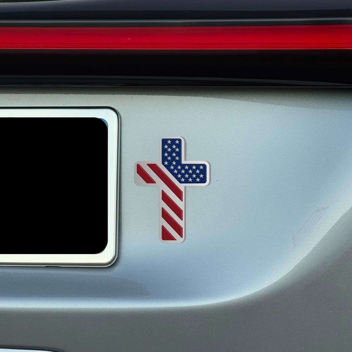 Osilly Cross Christian Car Emblem, USA Flag Zinc Alloy Vehicle Badge with 3M Adhesive, Patriotic Religious Automotive Bumper Window Door Decal Accessories, Universal for SUV, Sedan, Truck (Multicolor)