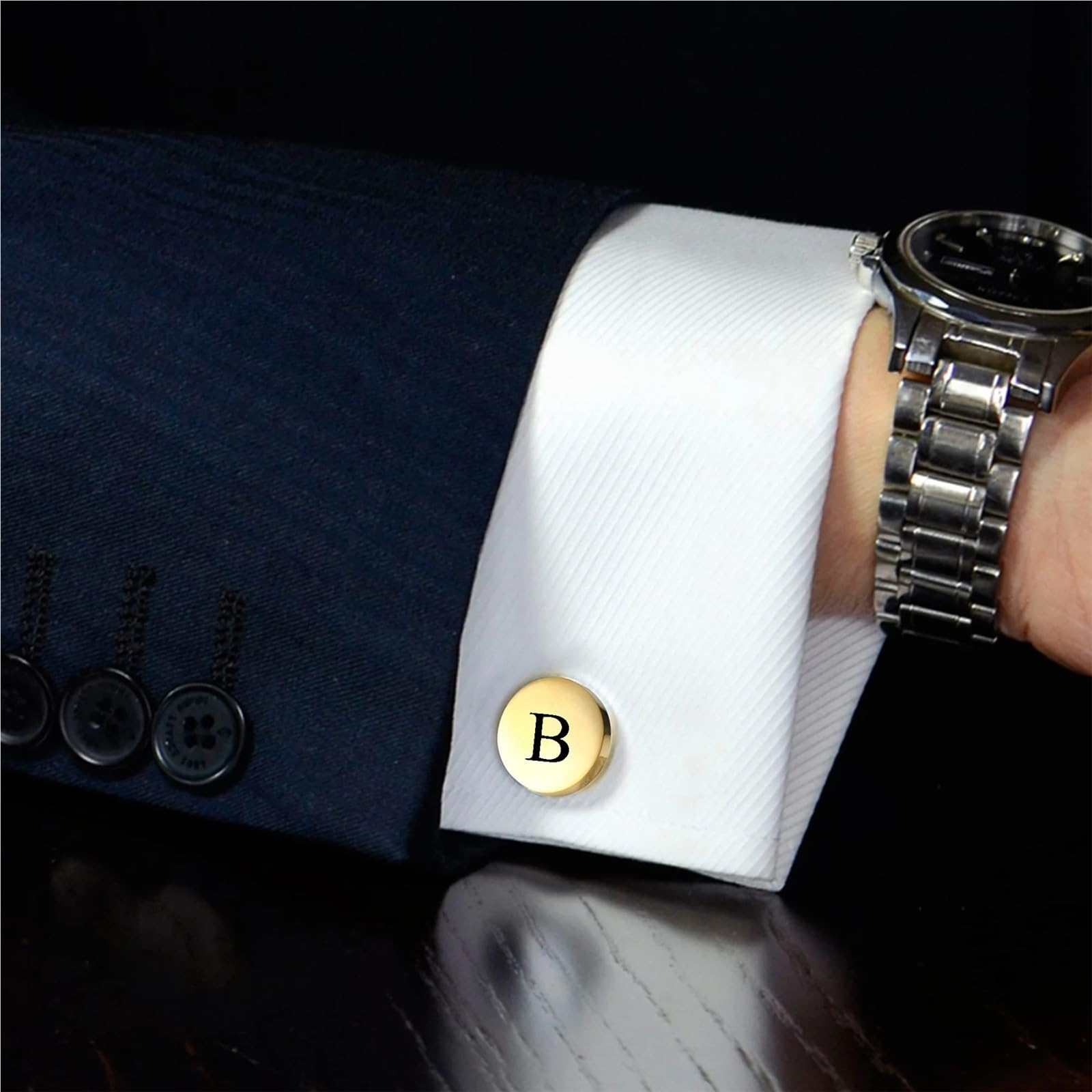 Un juego de gemelos y pasador corbata for hombre. Juego pasadores con caja. Regalo for padrinos boda Para Hombre