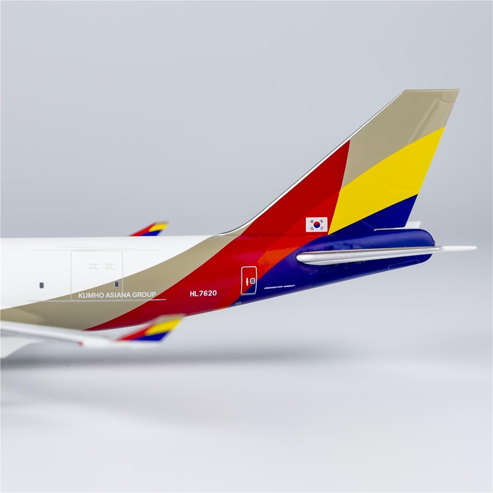 Repliki modeli samolotów 17CM 1/400 wielkoskalowy model samolotu dla Asiana Airlines Cargo B747-400/B747-400M HL7421 statyczny samolot miniaturowy model samolotu (B747-400M)