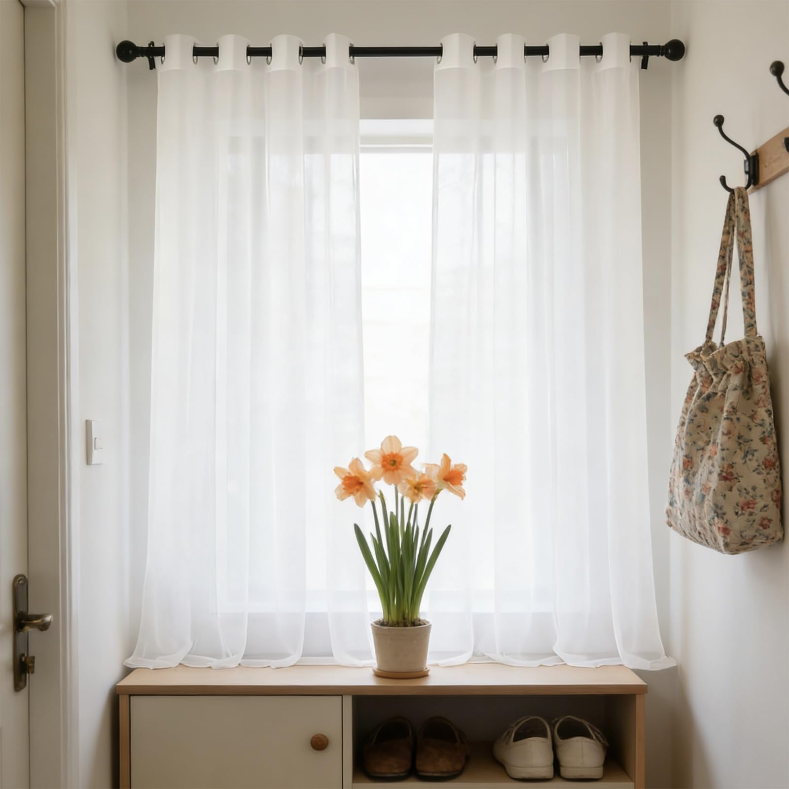 Rideau tulle élégant pour salon lumineux et chambre parentale