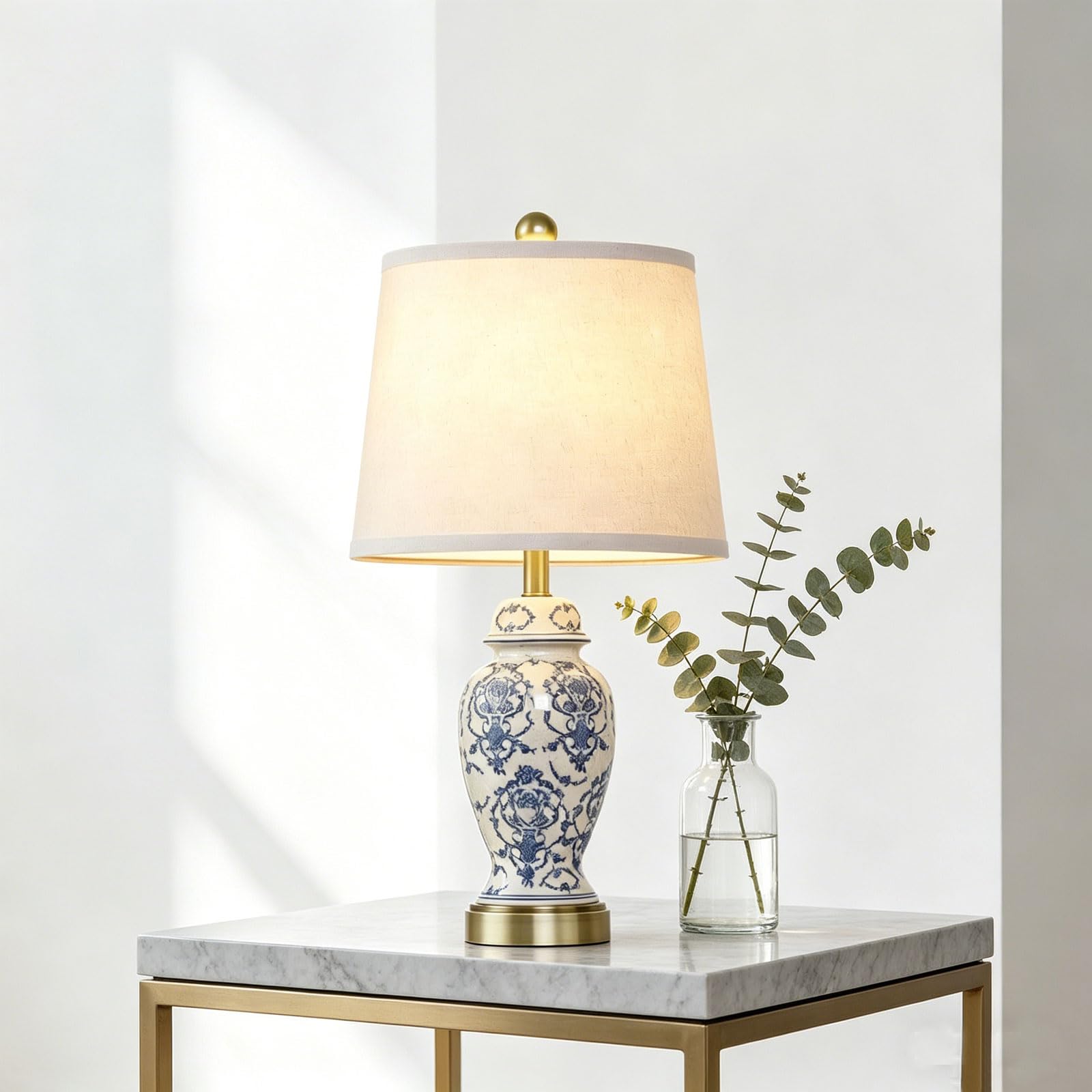 YUDIZWS 22 Inch Vintage Bedside Lamp Ceramic Ginger Jar Table Lamp with Linen Shade & Gold Base Blue White Pattern Decorative Lamp for Bedroom Living Room,White