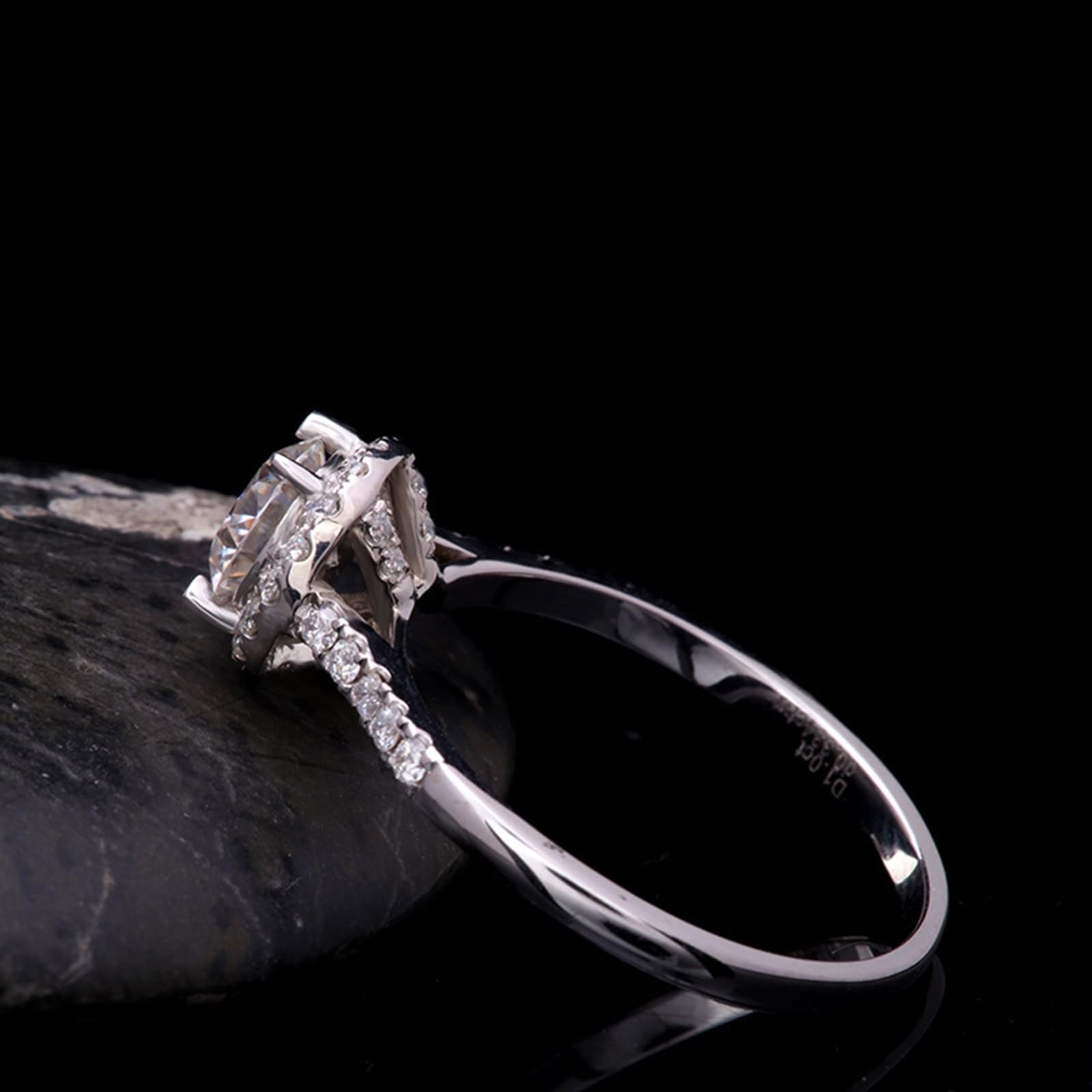 Anillos de compromiso de oro de 14 quilates para mujer, halo de corte redondo de 0,5 quilates, diamantes cultivados en laboratorio/moissanita, anillo de compromiso de oro blanco para ella