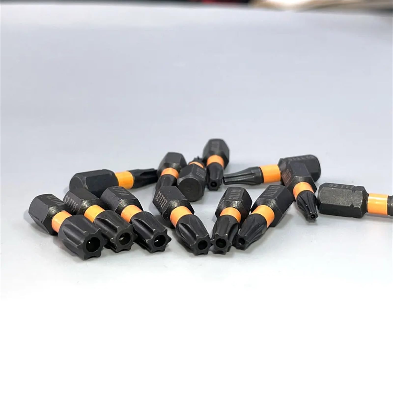 S2 25 mm zestaw wkrętaków magnetycznych z uchwytem na bity, sześciokątny trzonek T7-T40, 13 sztuk