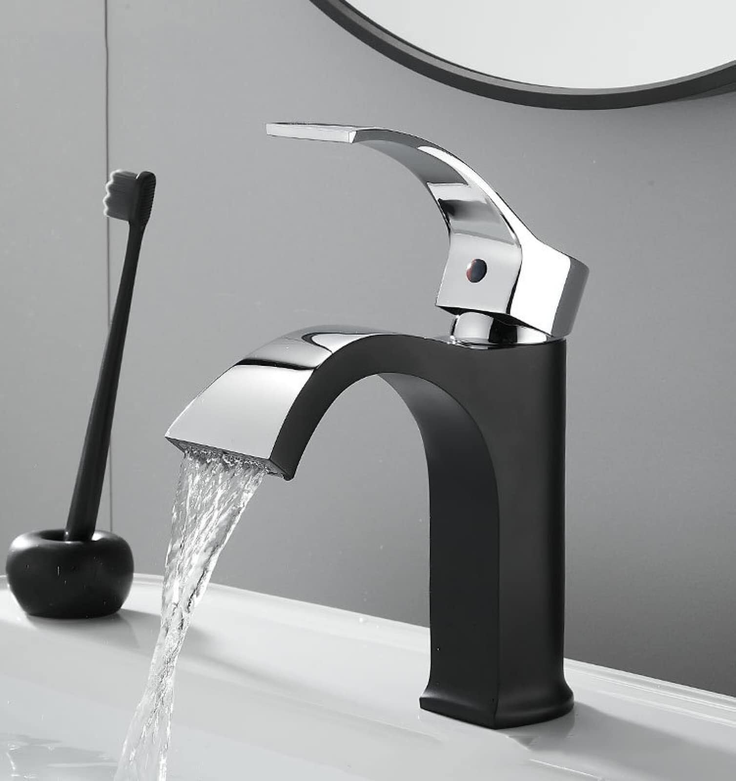 Grifo mezclador para lavabo en cascada monomando de un solo orificio en acabado cromo negro