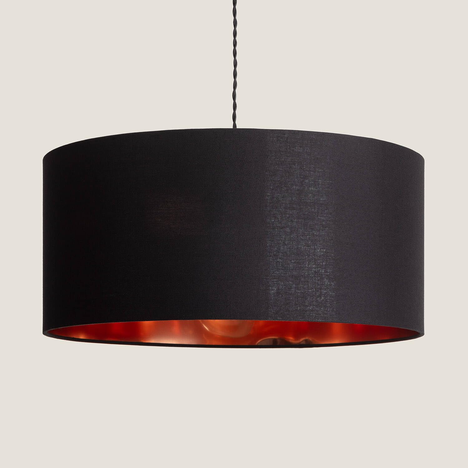 LEDKIA LIGHTING - Lámpara Colgante Textil Reflect | Diseño Elegante | Ajustable para Bombilla E27 | IP20 Interior | Diámetro 45 cm, Negro, Textil