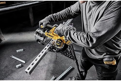 Miniatura 7 de DEWALT Sierra de cinta 20V MAX XR, motor sin escobillas, portátil e inalámbrica, capacidad de corte de 3-38 pulgadas, solo herramienta (DCS378B)