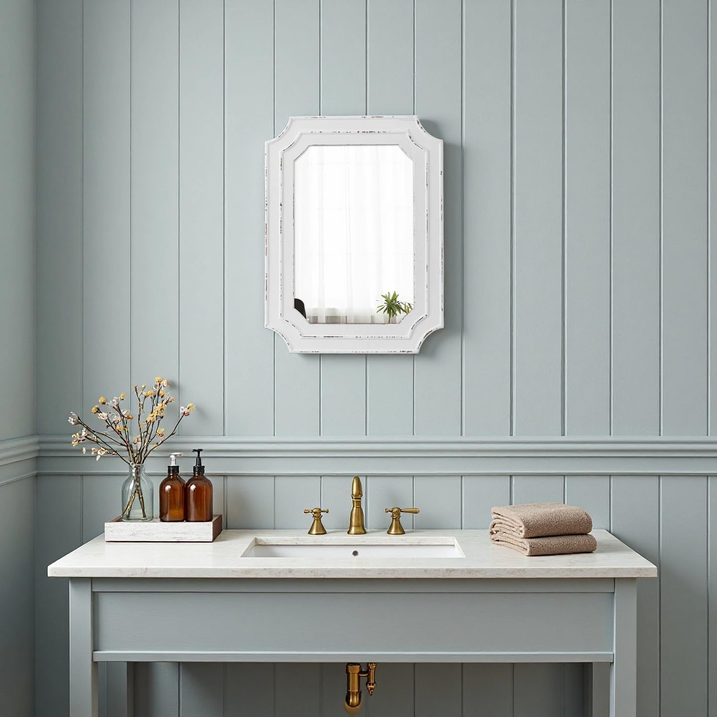 Rustic White Mirror 18 X 24 Inch, Wall Hanging Distressed Finish Wooden Frame Vintage Mirrors for Wall Decor, Farmhouse Wall Mirrors for Vanity Bedroom Entryway, Horizontal or Vertical