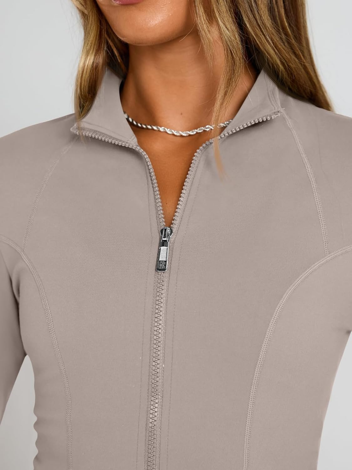 Trendy Queen Womens Lightweight Zip Up Jackets 2026 Athletic Workout Hoodies Spring Shirt Fitted Gym Clothes with Pocket