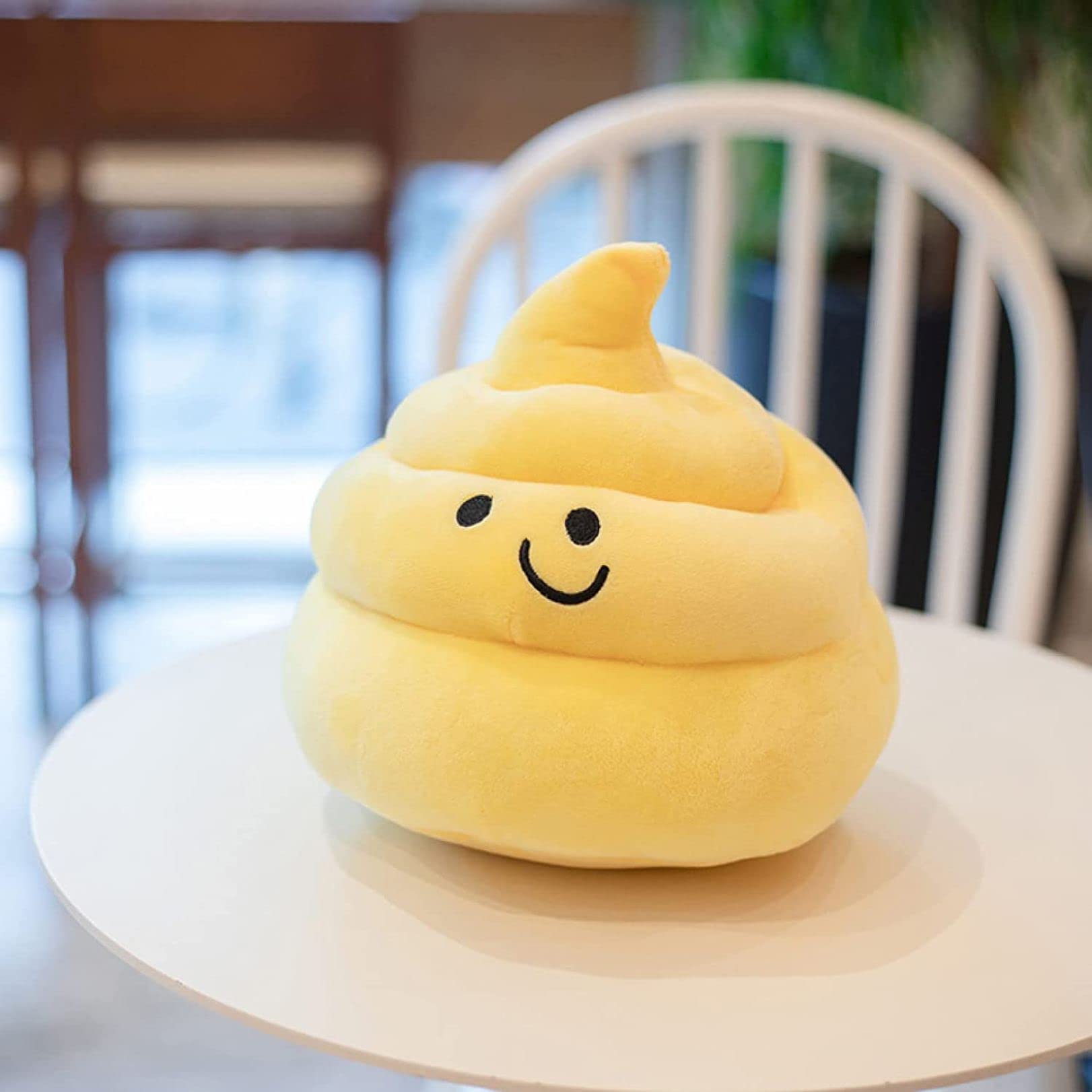 クリーム色の笑顔ぬいぐるみ　うんこクッション　ホワイト Amazon｜抱き枕 うんちぬいぐるみ ソファ枕 クッション 抱きまくら 枕
