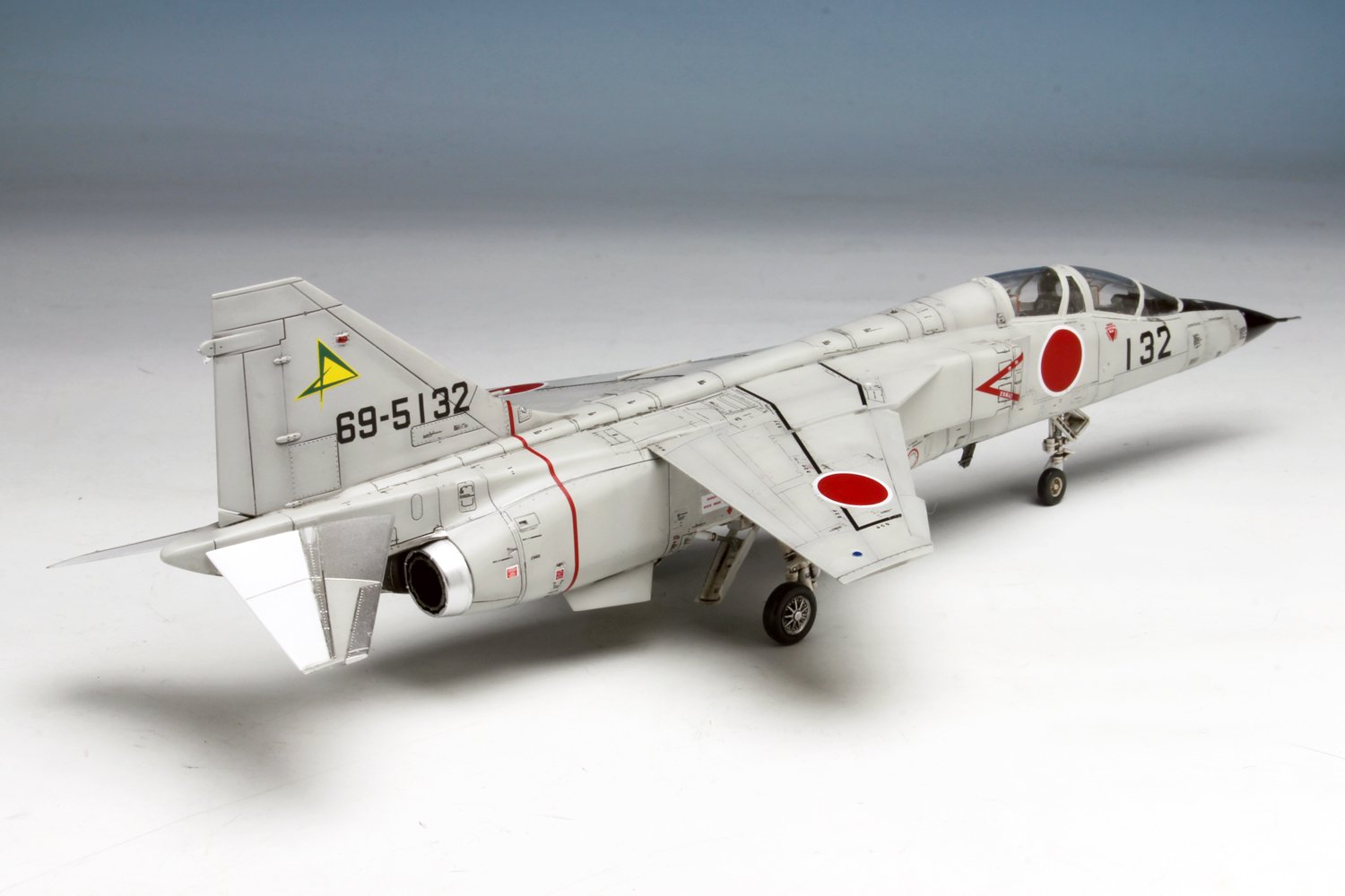 (未使用･未開封品)　プラッツ 1/72 航空自衛隊 超音速高等練習機 T-2 後期型 プラモデル AC-21 wyeba8q Amazon.co.jp: プラッツ 1/72 航空自衛隊 超音速高等練習機 T-2