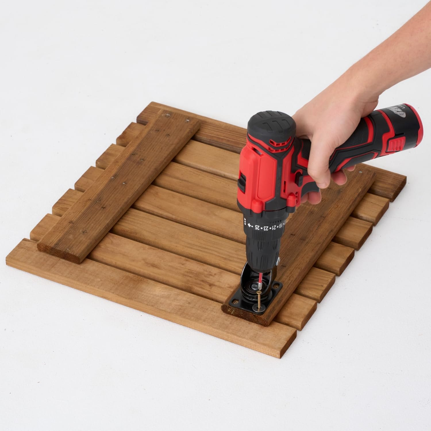 Chariot pour plantes résistant aux intempéries - Charge maximale : 90 kg - Planche à roulettes pour plantes - Soucoupe - Roulettes avec 2 bloqueurs - Marron - 36 x 36 cm