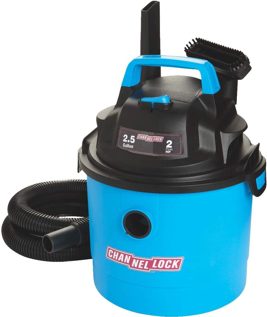 Channellock 2.5 Gallon Wet/Dry Vacuum with included accessories