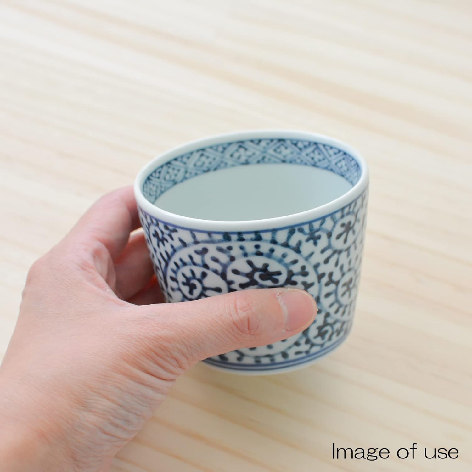 Saikai Pottery 31854 Hasami Ware Porcelain Buckwheat Choko Cup, Aigoya Picture Change, Cosmetic Box, 6.8 fl oz (200 ml), Set of 5