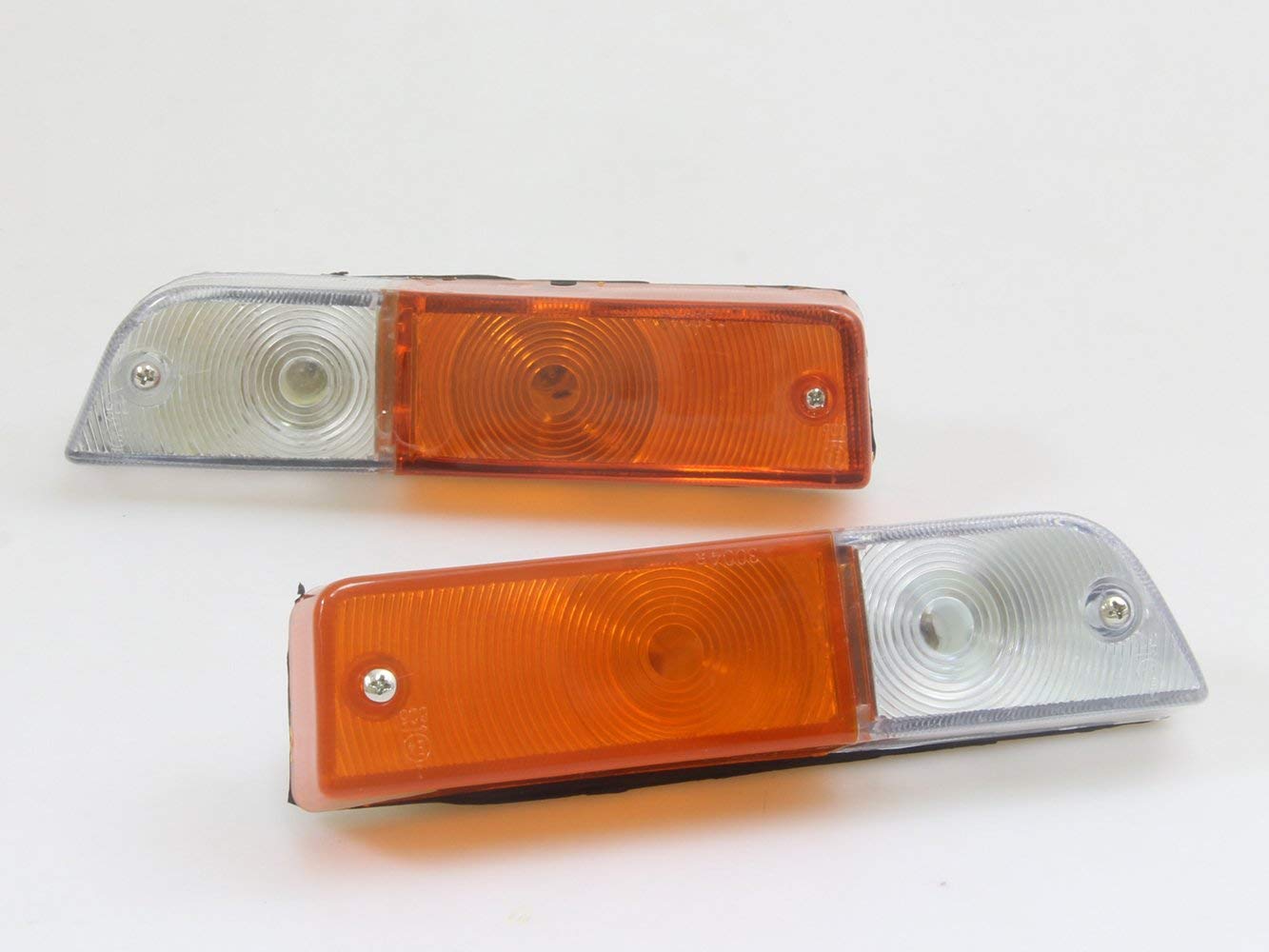 【純正品】DATSUN 510ブルーバード フロントコンビネーションランプ Amazon.com: Turn Signal Lights Lamps New Pair Fit DATSUN 510 B110