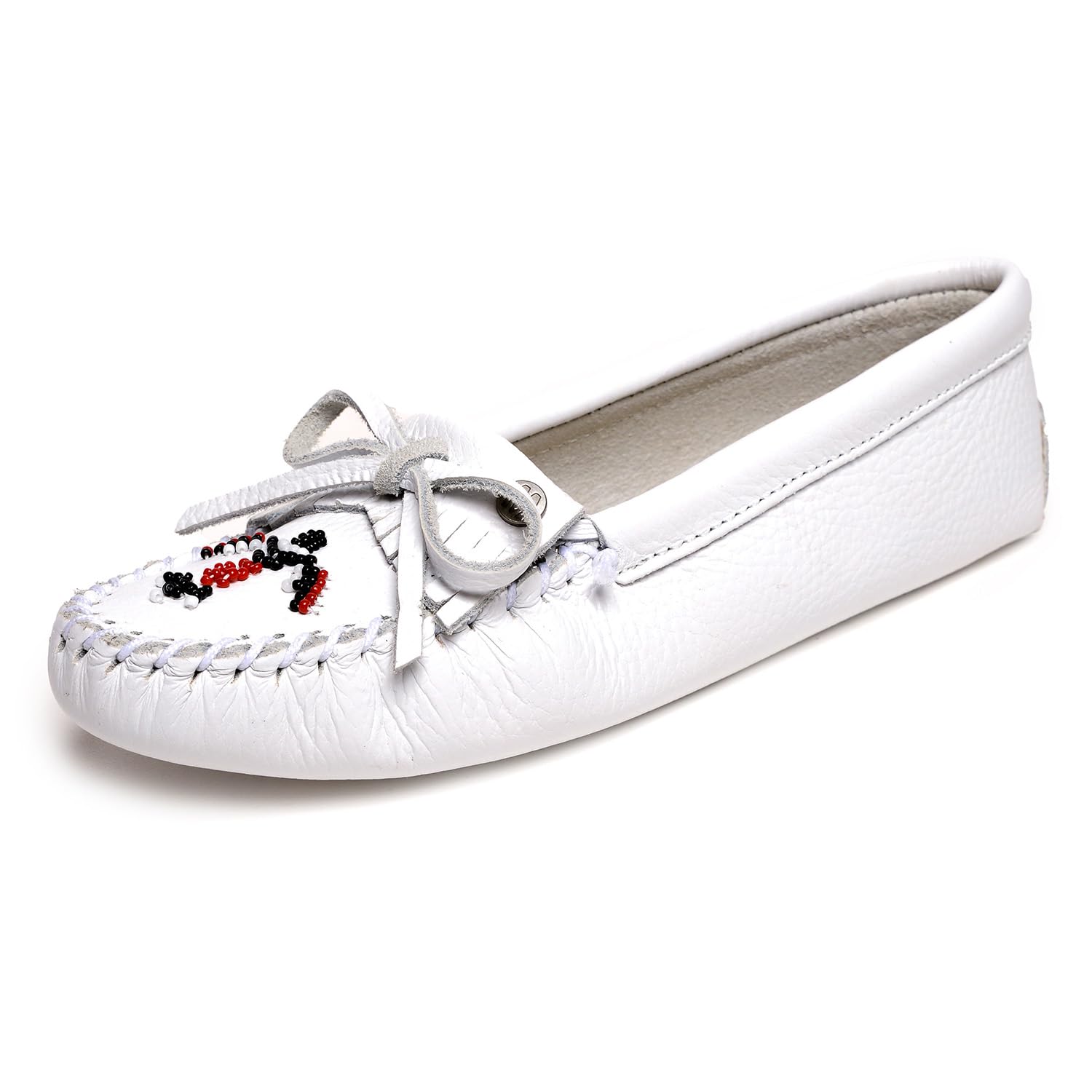 Chaussures mocassins en cuir blanc avec broderies perlées et franges élégantes