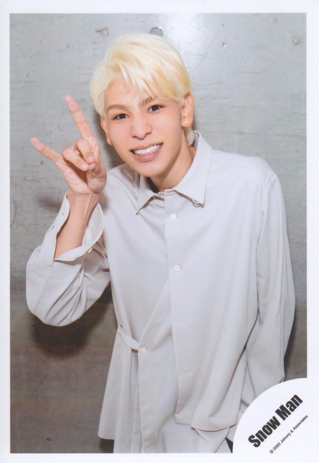 Amazon.co.jp: Snow Man 公式 生 写真（ラウール）SM00455 : おもちゃ